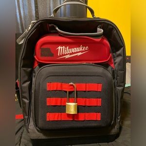Milwaukee 48-22-8201 Ultimate Job Site Backpack !!